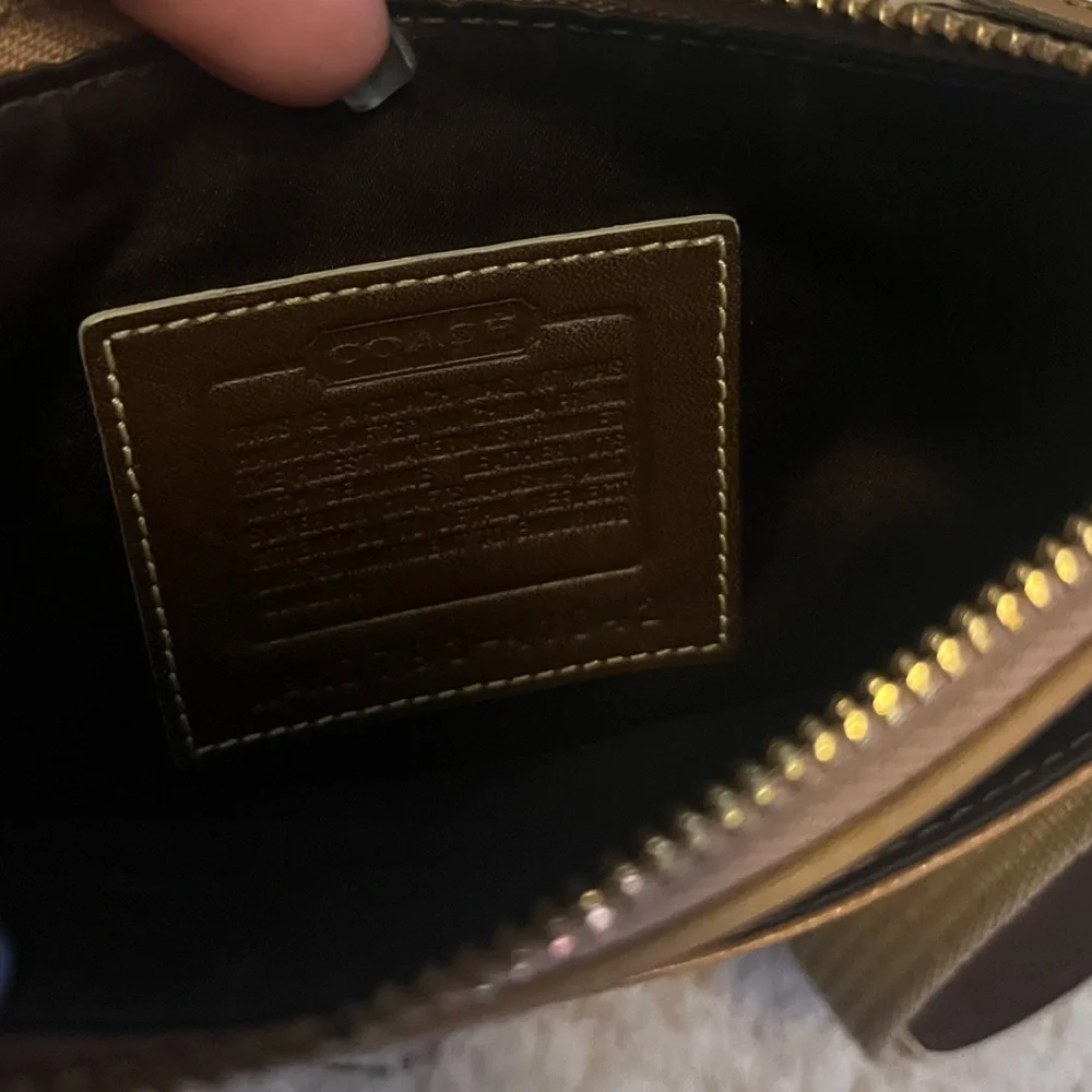 Vintage Coach Hampton Leather Striped crossbody bag - Picture 3 of 4